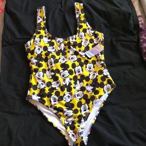 BNWT Disney Women’s Mickey Swimsuit